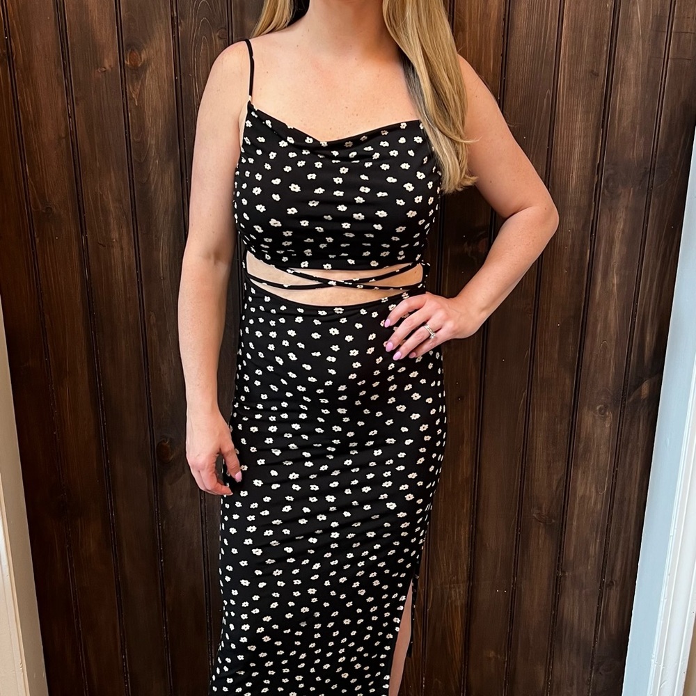Floral Midi cutout dress